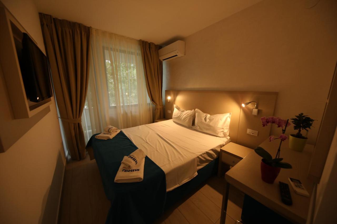 Hotel Delfin Mamaia Bagian luar foto