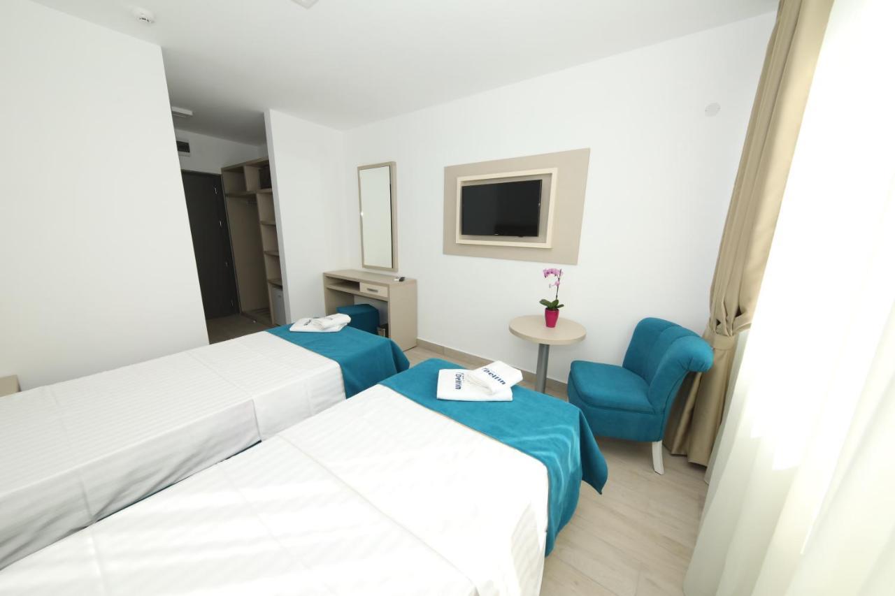 Hotel Delfin Mamaia Bagian luar foto