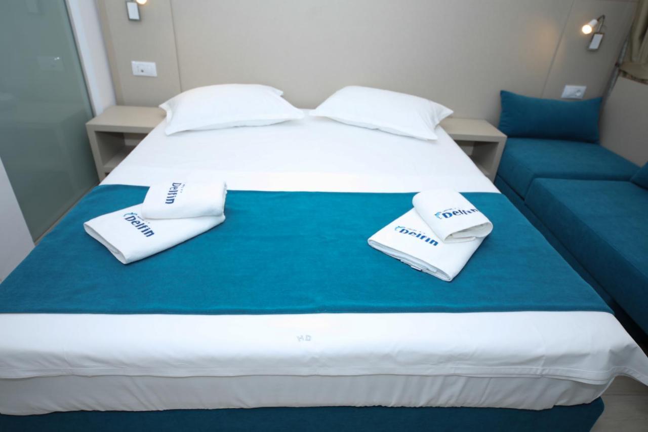 Hotel Delfin Mamaia Bagian luar foto