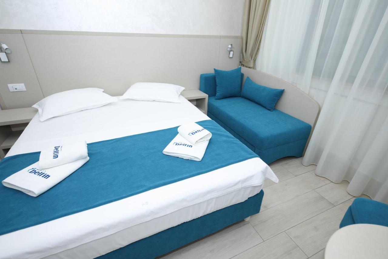Hotel Delfin Mamaia Bagian luar foto